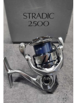 MOULINET SHIMANO STRADIC FM...