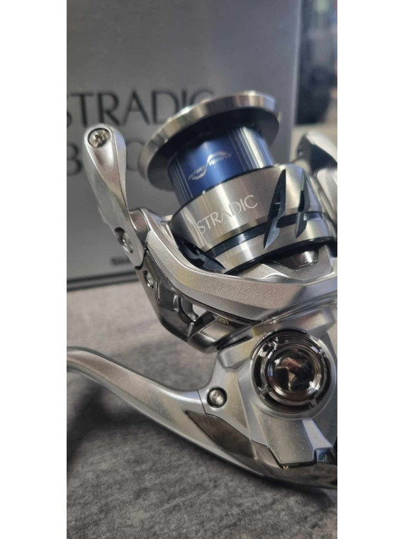 MOULINET SHIMANO STRADIC FM...