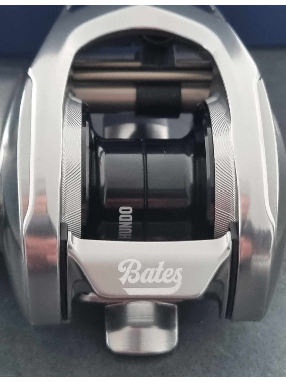 MOULINET CASTING BATES HUNDO