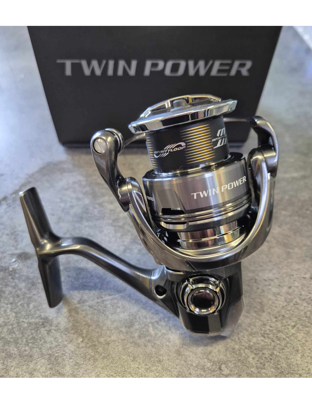 MOULINET SPINNNG SHIMANO TWIN POWER FE 2500